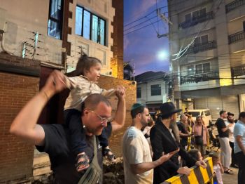 חגיגת ל״ג בעומר מרשימה בבית חב״ד מקאטי, מנילה – פיליפינים